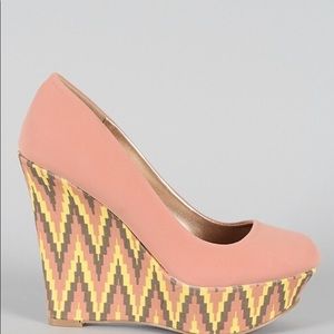NIB Qupid Worthy Nubuck wedge platform shoe
